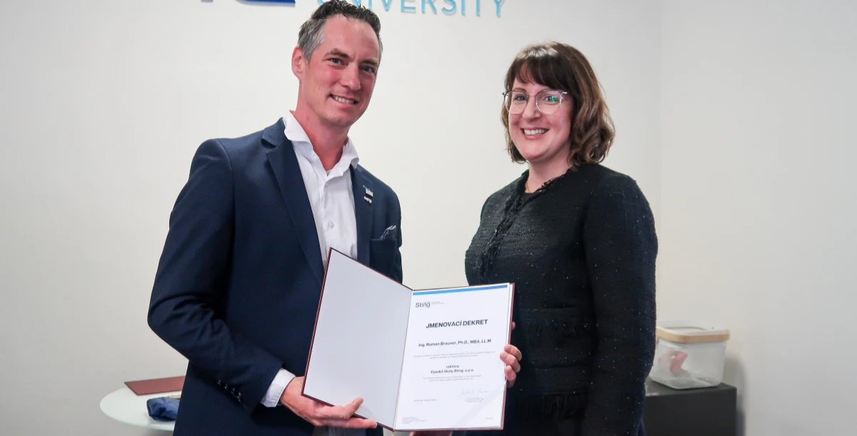 Významná změna ve vedení Vysoké školy Sting: Roman Brauner nastupuje jako nový rektor