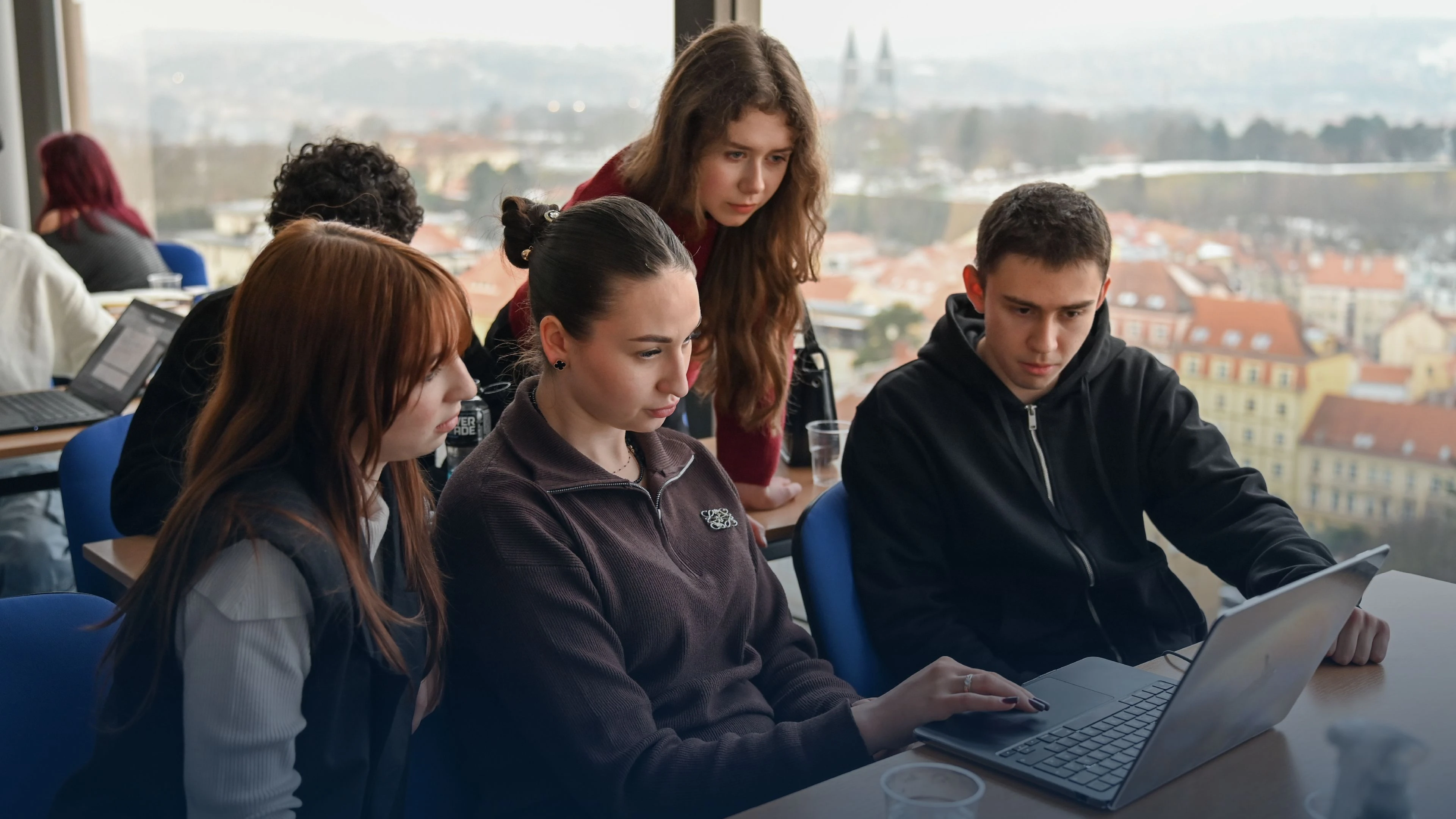 Studium při práci: Jak optimalizovat daně a náklady na vzdělávání